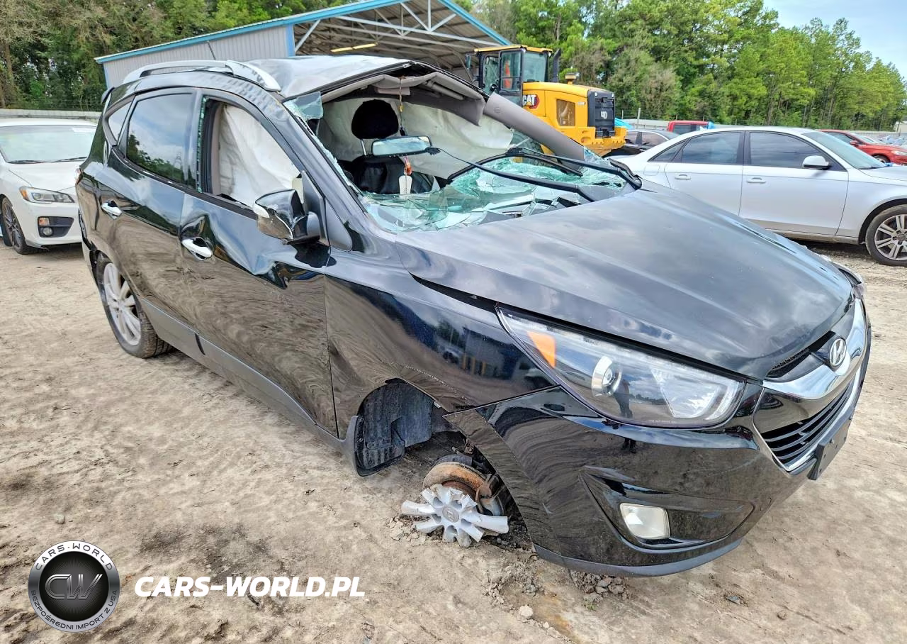 2011 Hyundai Tucson Limited VIN:KM8JU3AC6BU172480 - 4
