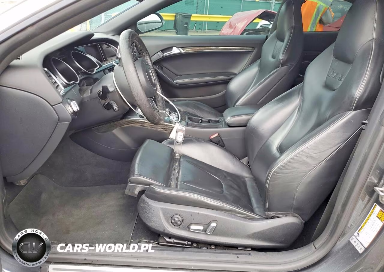 2013 Audi Rs5 VIN:WUAC6AFR0DA901346 - 7