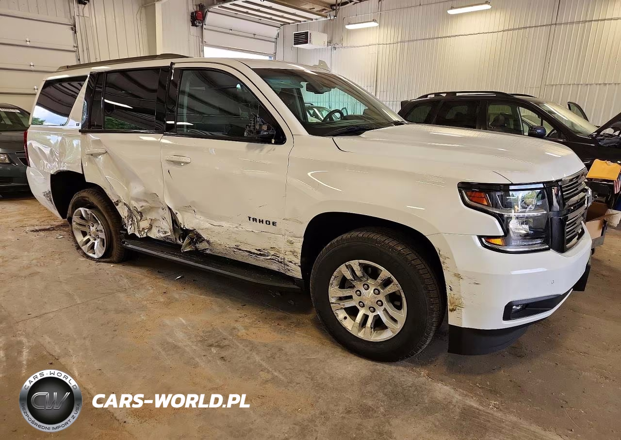 2019 Chevrolet Tahoe K1500 Lt VIN:1GNSKBKC9KR183586 - 4