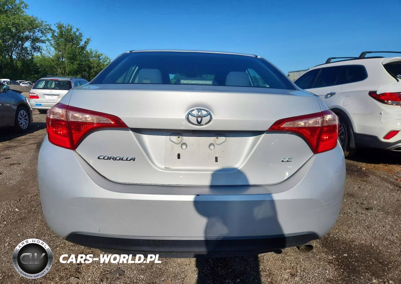 2018 Toyota Corolla Le VIN:2T1BURHE3JC086798 - 6