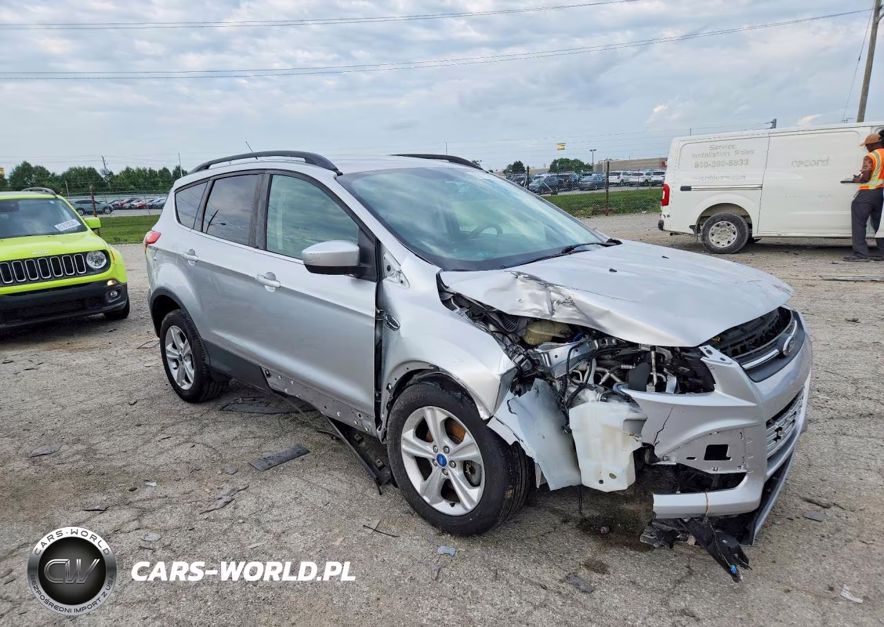 2015 Ford Escape Se VIN:1FMCU9GX8FUA40137 - 4