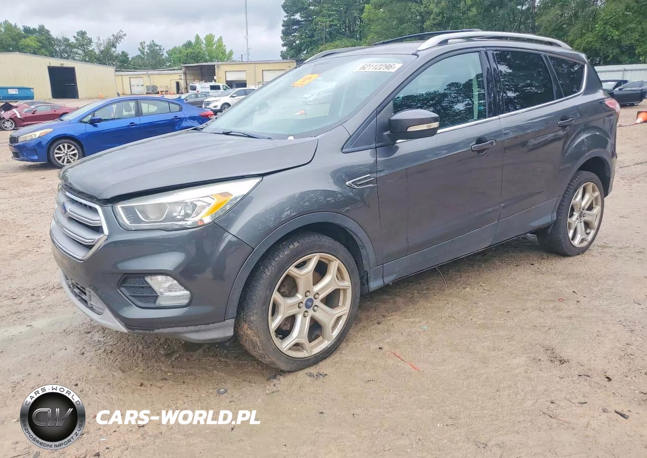 2017 Ford Escape Titanium – zdjęcie 1 z 13