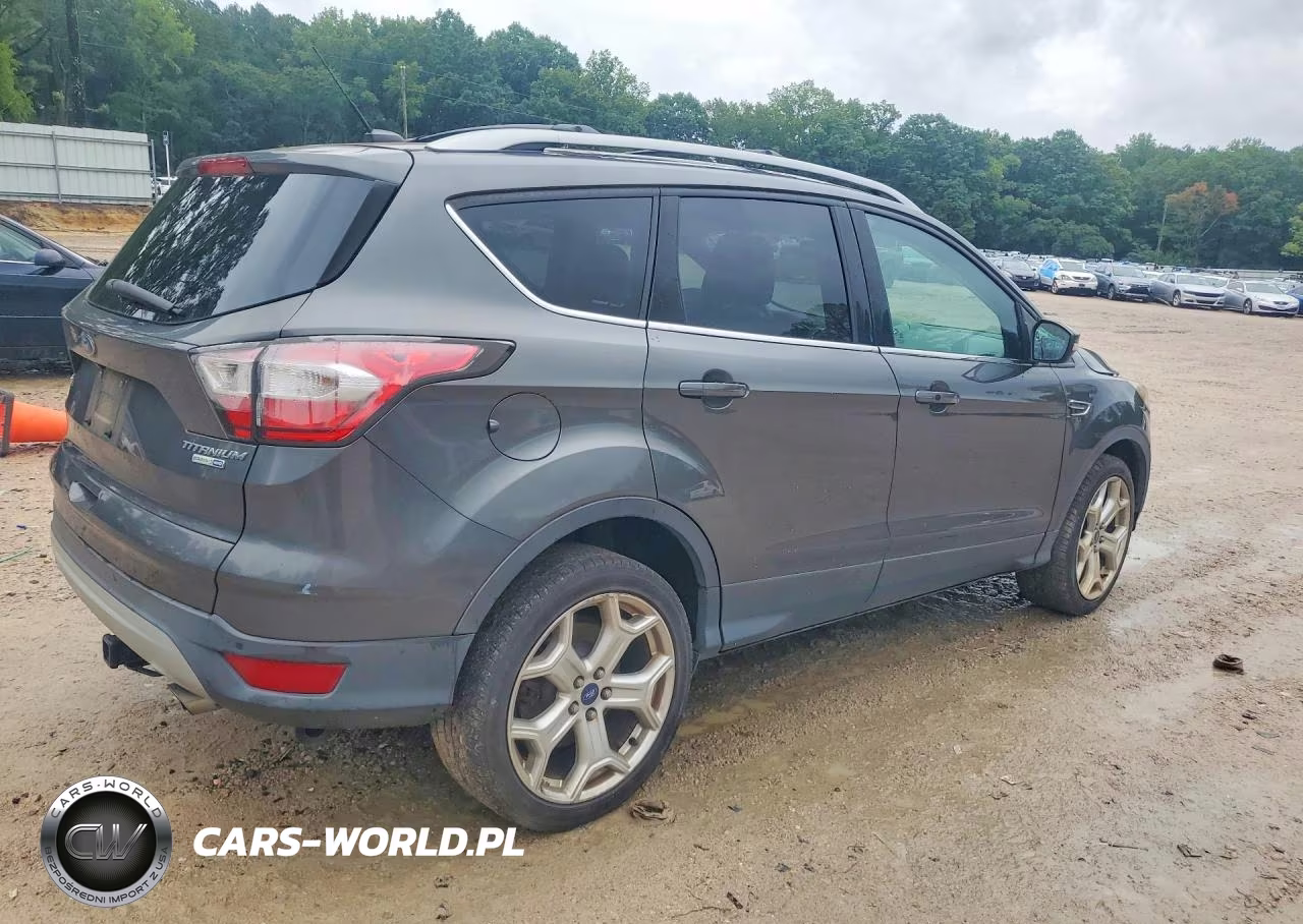 2017 Ford Escape Titanium VIN:1FMCU9JD2HUA86564 - 3