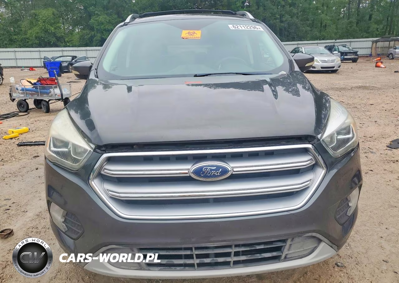2017 Ford Escape Titanium VIN:1FMCU9JD2HUA86564 - 5