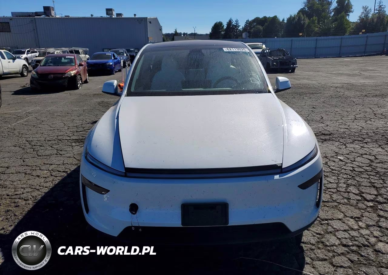 2026 Tesla Model Y VIN:7SAYGDED0TF538465 - 5