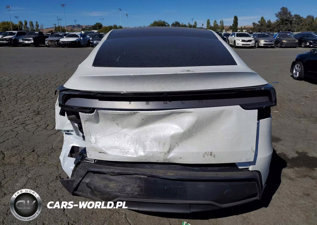 2026 Tesla Model Y VIN:7SAYGDED0TF538465 - 6
