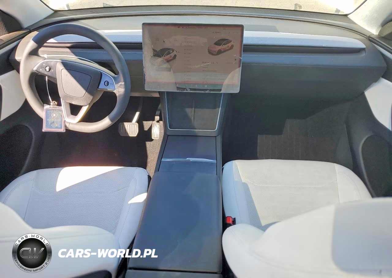2026 Tesla Model Y VIN:7SAYGDED0TF538465 - 8