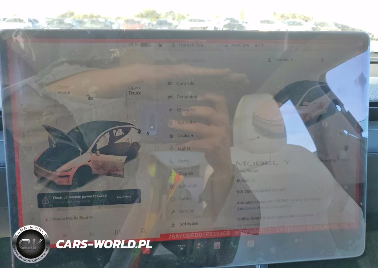 2026 Tesla Model Y VIN:7SAYGDED0TF538465 - 9
