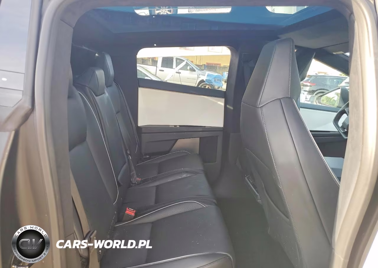 2024 Tesla Cybertruck VIN:7G2CEHED8RA009319 - 10