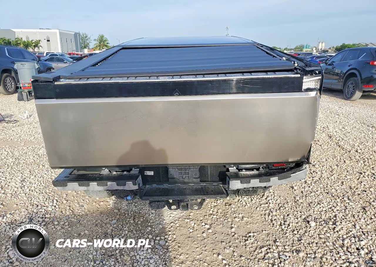 2024 Tesla Cybertruck VIN:7G2CEHED8RA009319 - 6