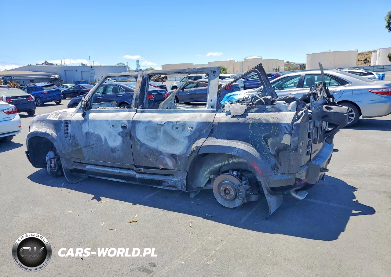 2023 Land Rover Defender 110 VIN:SALEWEEE7P2198718 - 2