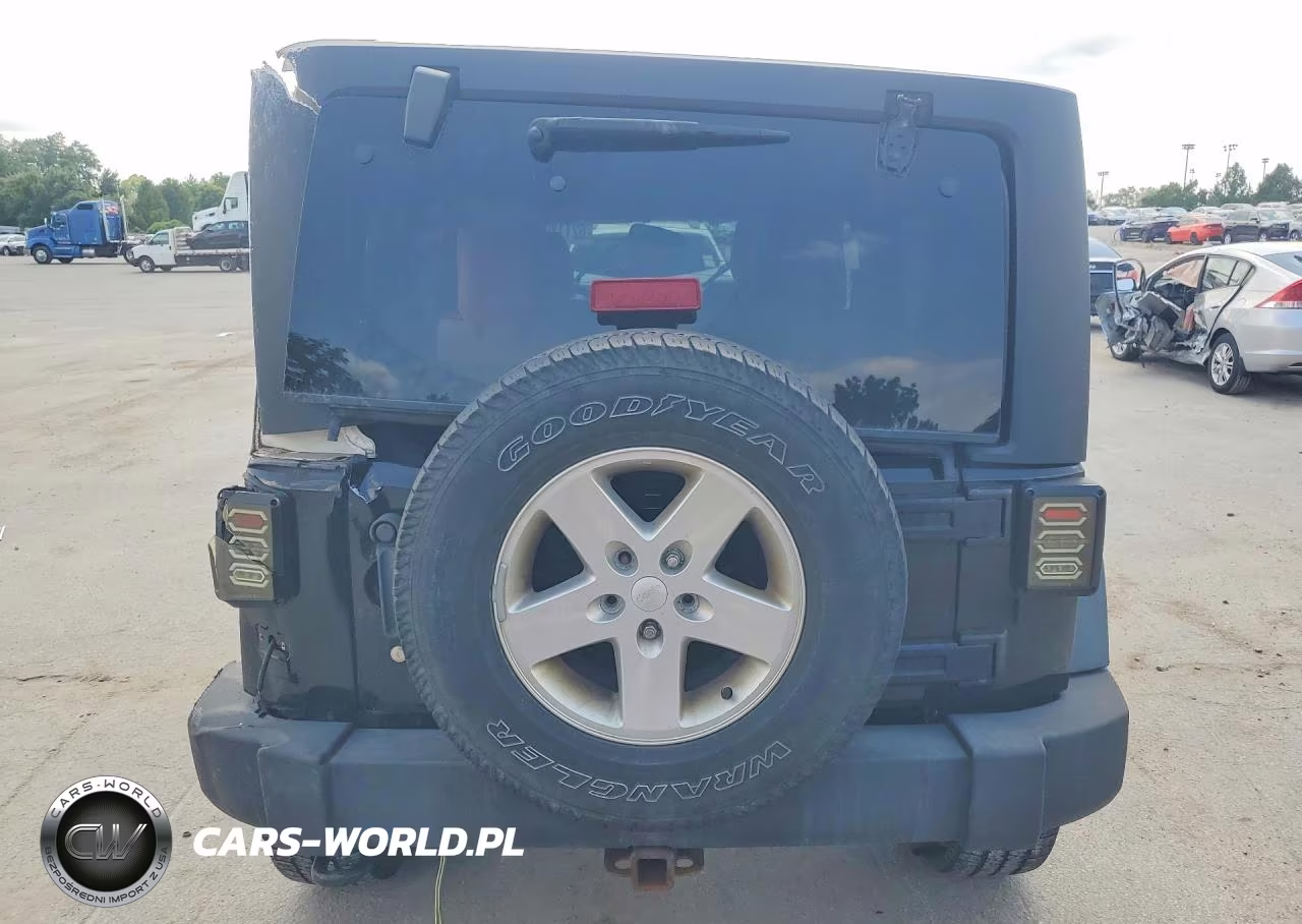 2012 Jeep Wrangler Unlimited Sport VIN:1C4BJWDG0CL198937 - 6