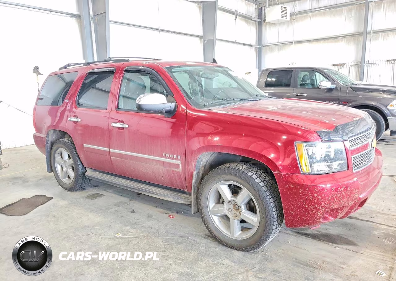 2013 Chevrolet Tahoe VIN:1GNSKCE09DR131613 - 4