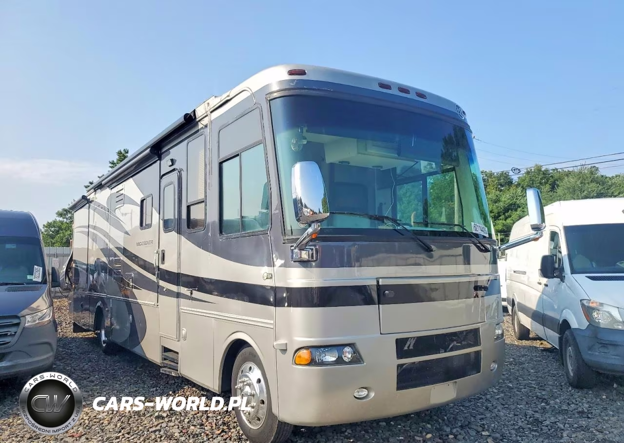 2005 Workhorse Custom Chassis Motorhome Chassis W24