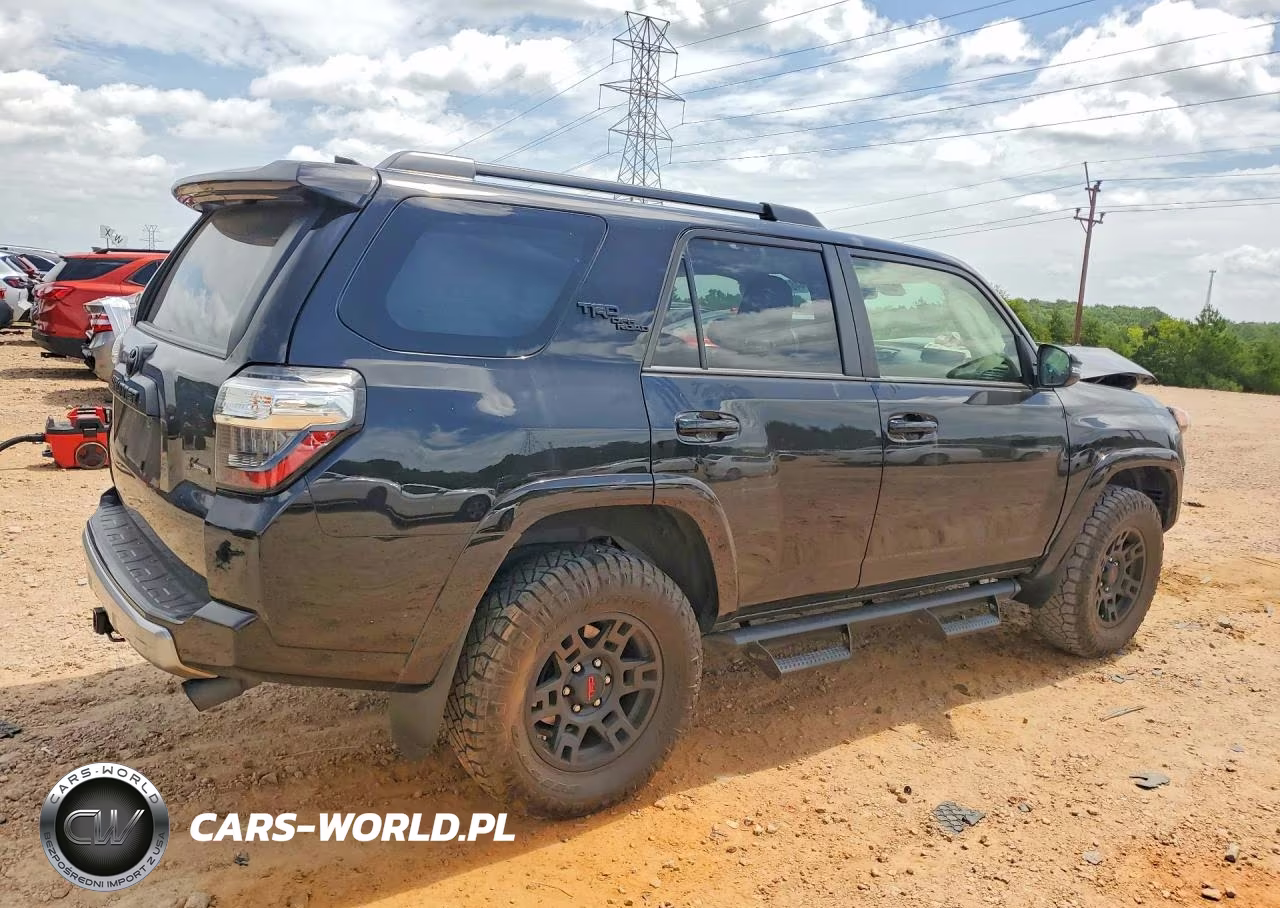 2023 Toyota 4Runner Trd Off-Road Premium VIN:JTERU5JRXP6170634 - 3