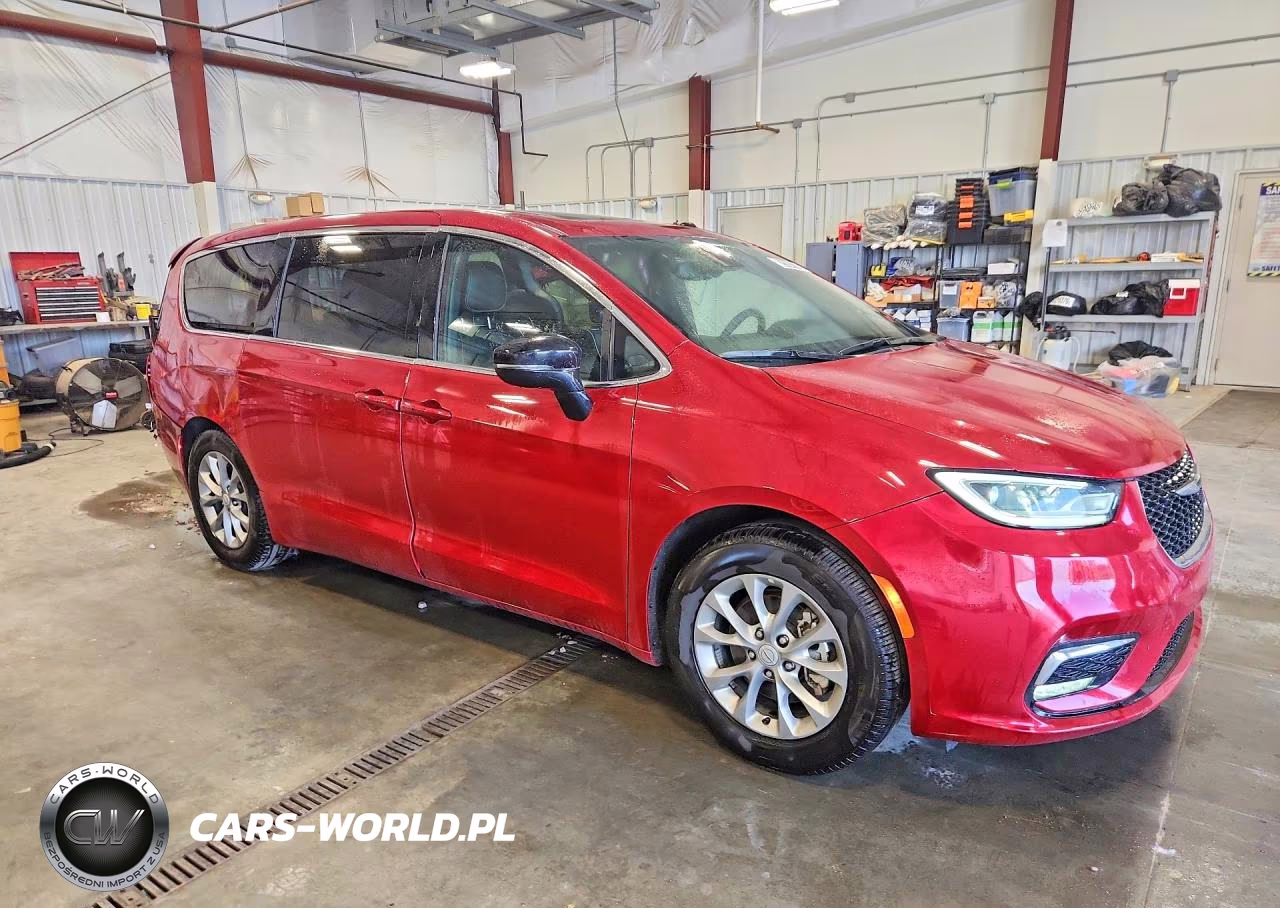 2026 Chrysler Pacifica Limited VIN:2C4RC1GG5TR192629 - 4