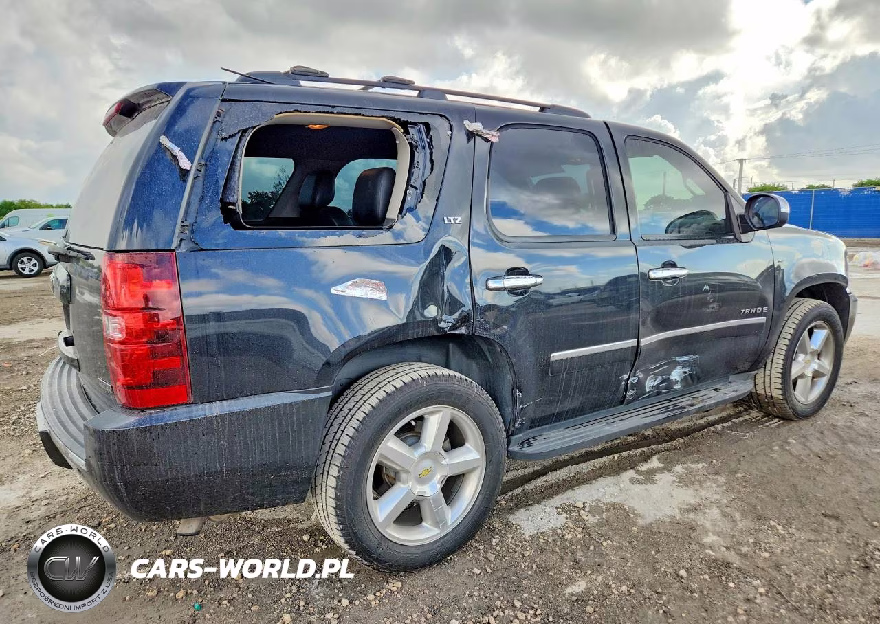 2011 Chevrolet Tahoe C1500 Ltz VIN:1GNSCCE05BR282197 - 3