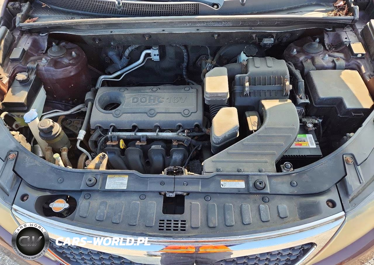 2011 Kia Sorento Lx VIN:5XYKTCA17BG089975 - 12