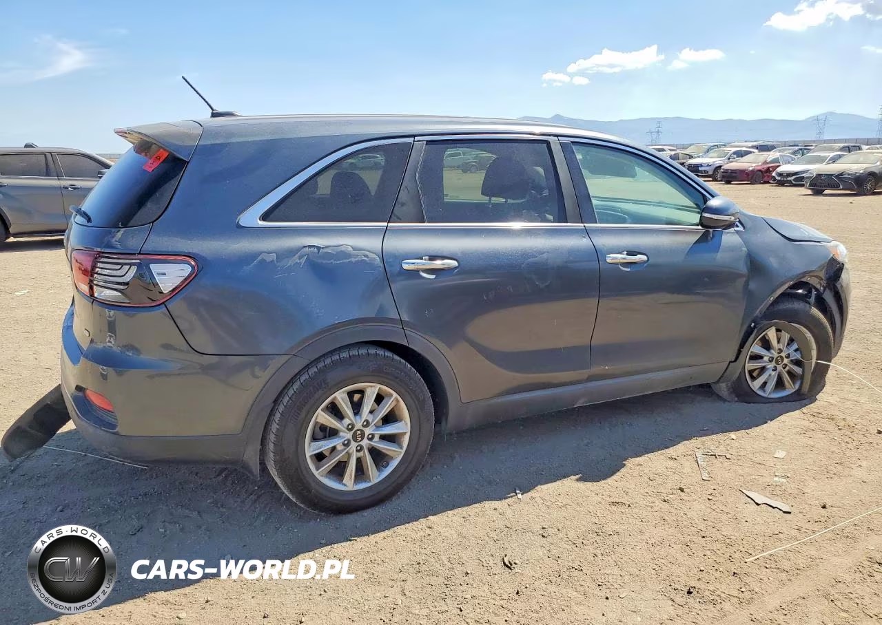 2020 Kia Sorento Lx VIN:5XYPG4A36LG682519 - 3