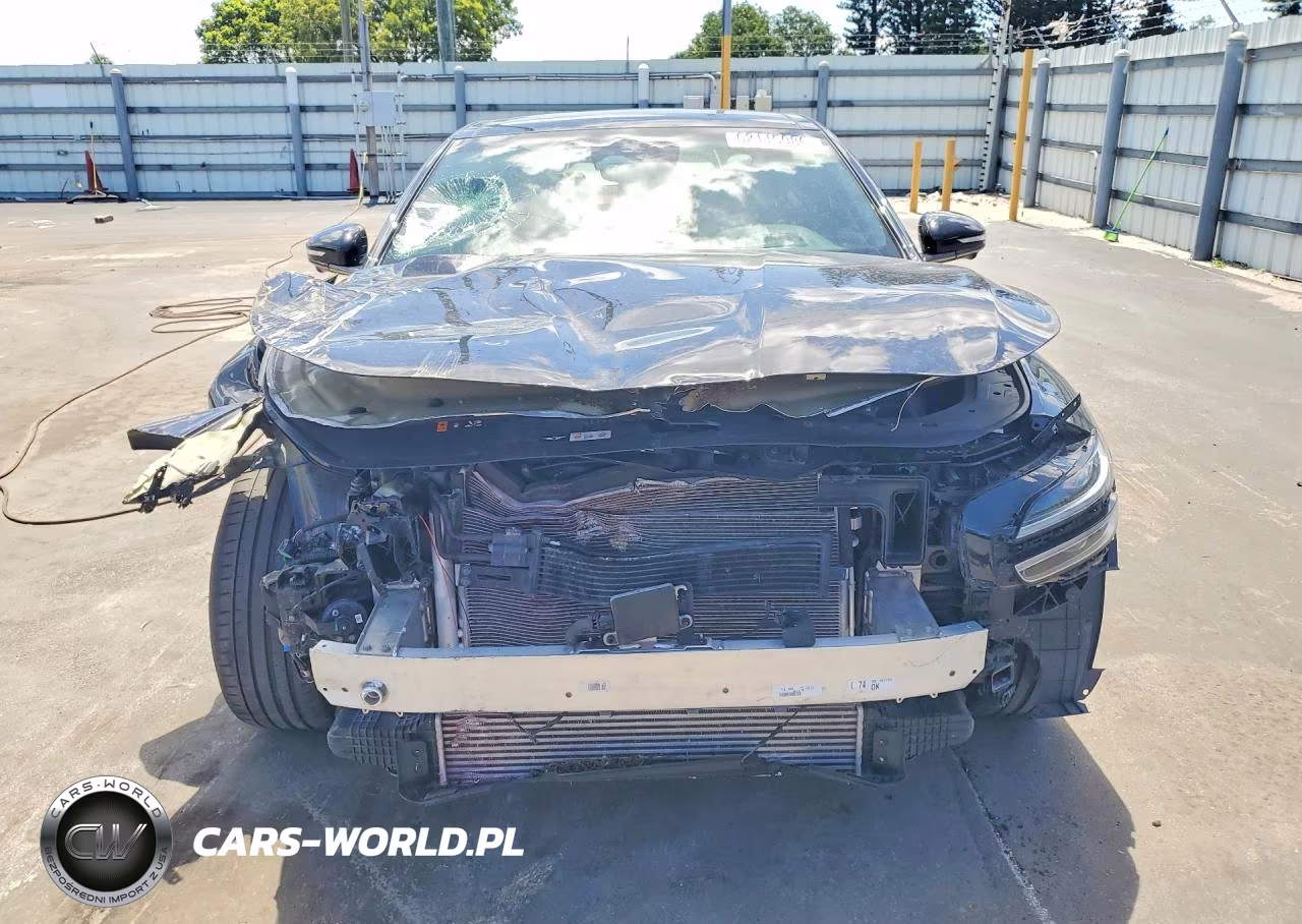 2026 Genesis G70 Sport Prestige VIN:KMTG44SE6TU167755 - 5