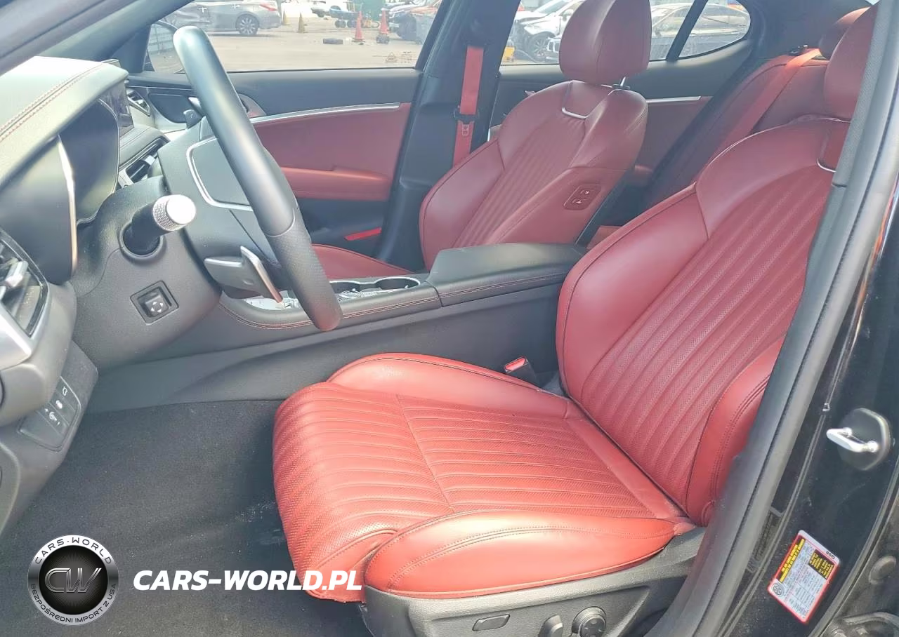 2026 Genesis G70 Sport Prestige VIN:KMTG44SE6TU167755 - 7
