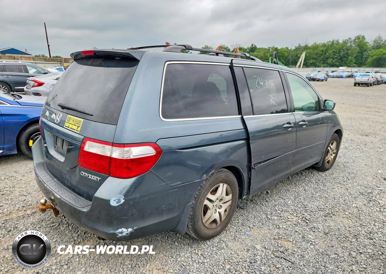 2005 Honda Odyssey Ex VIN:5FNRL38485B421626 - 3