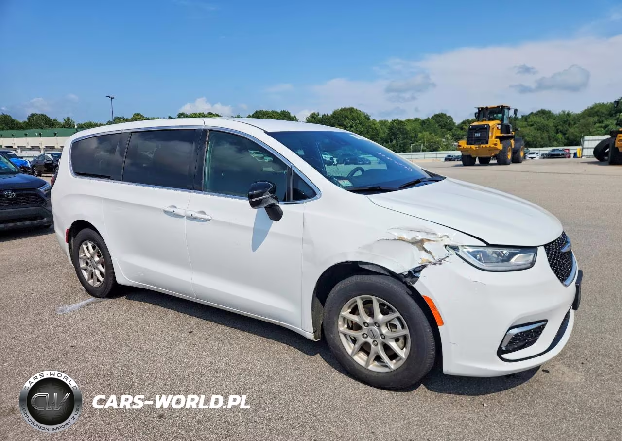 2025 Chrysler Pacifica Select VIN:2C4RC1BG2SR545608 - 4