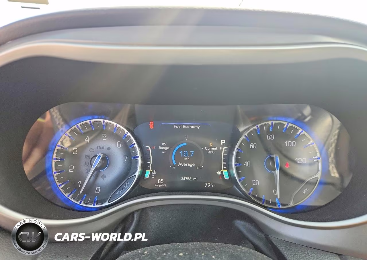 2025 Chrysler Pacifica Select VIN:2C4RC1BG2SR545608 - 9
