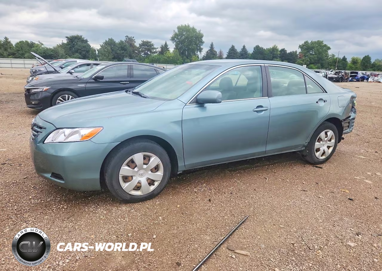 2009 Toyota Camry Le – zdjęcie 1 z 13