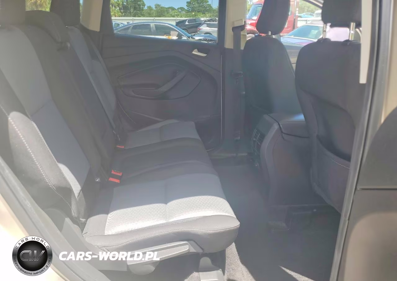 2018 Ford Escape Se VIN:1FMCU0GD0JUC67431 - 11