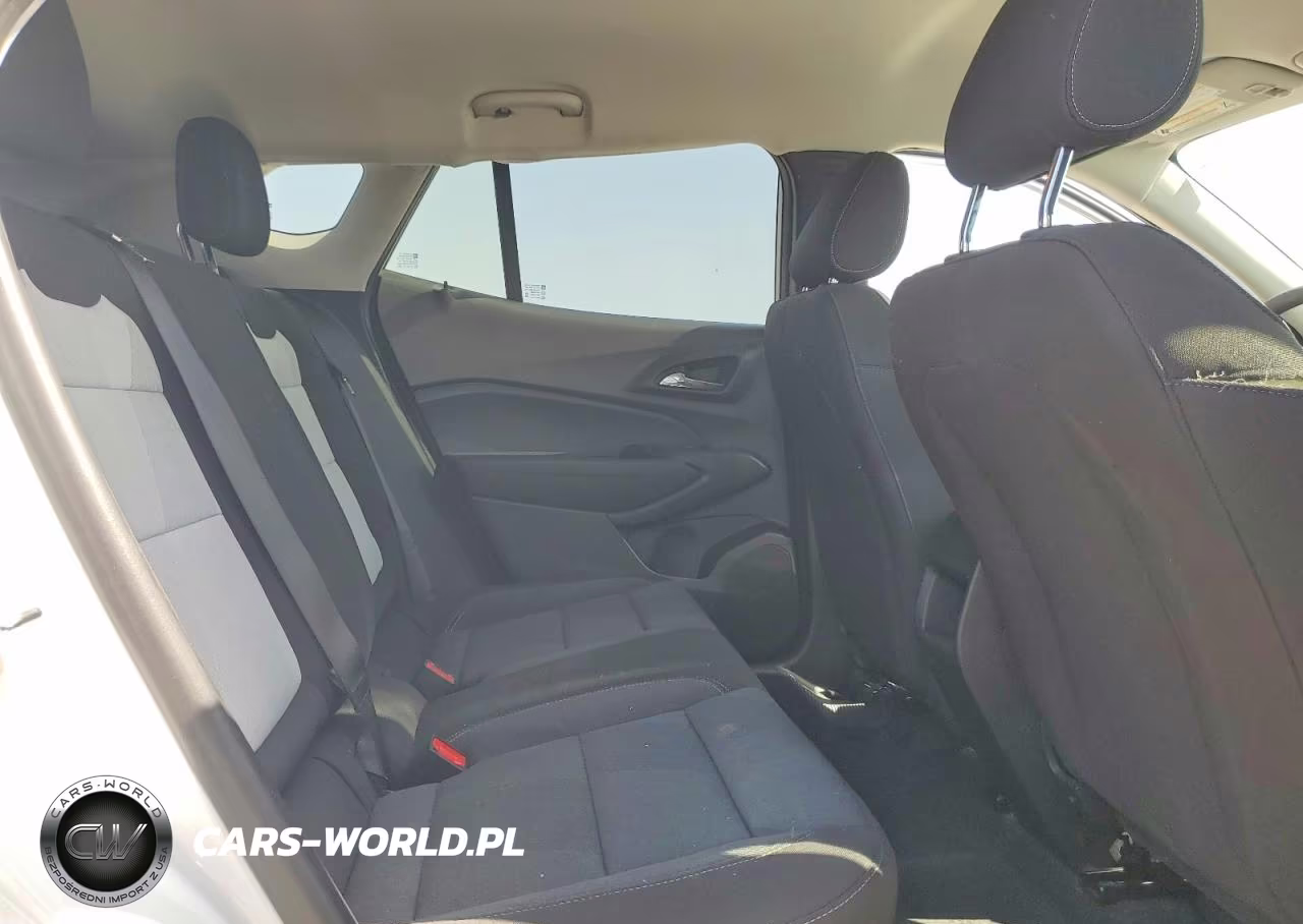 2026 Chevrolet Trax Ls VIN:KL77LFEP6TC035043 - 11