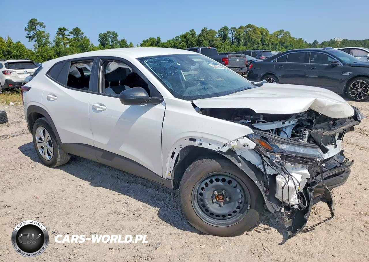 2026 Chevrolet Trax Ls VIN:KL77LFEP6TC035043 - 4