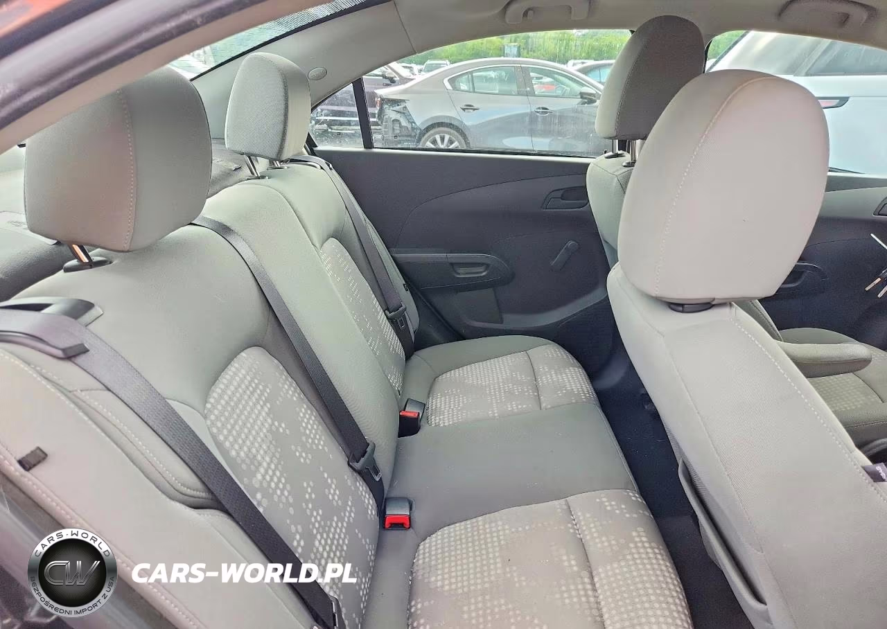 2017 Chevrolet Sonic Ls VIN:1G1JB5SG5H4133601 - 10