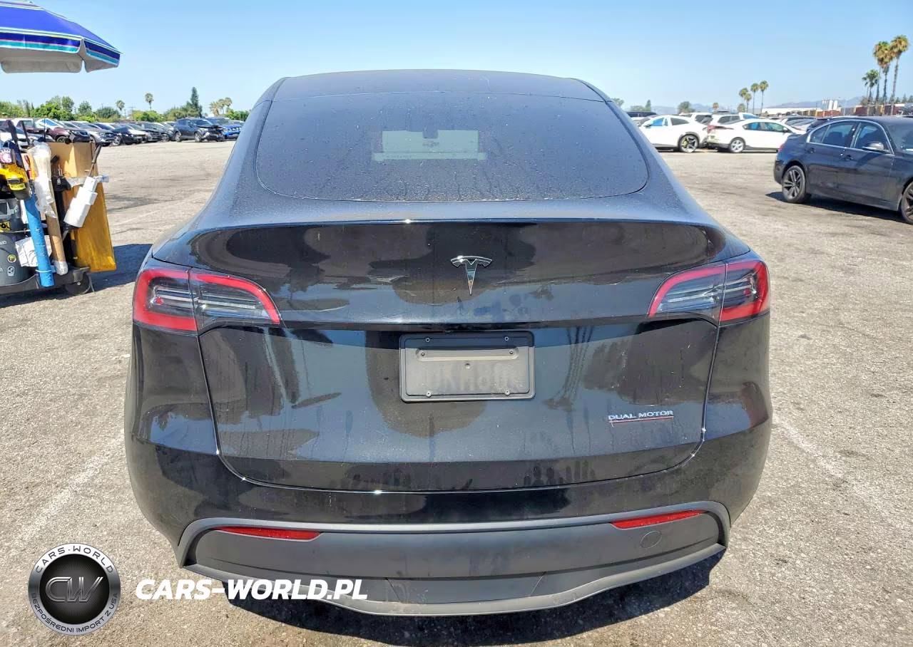 2023 Tesla Model Y VIN:7SAYGAEE0PF634853 - 6