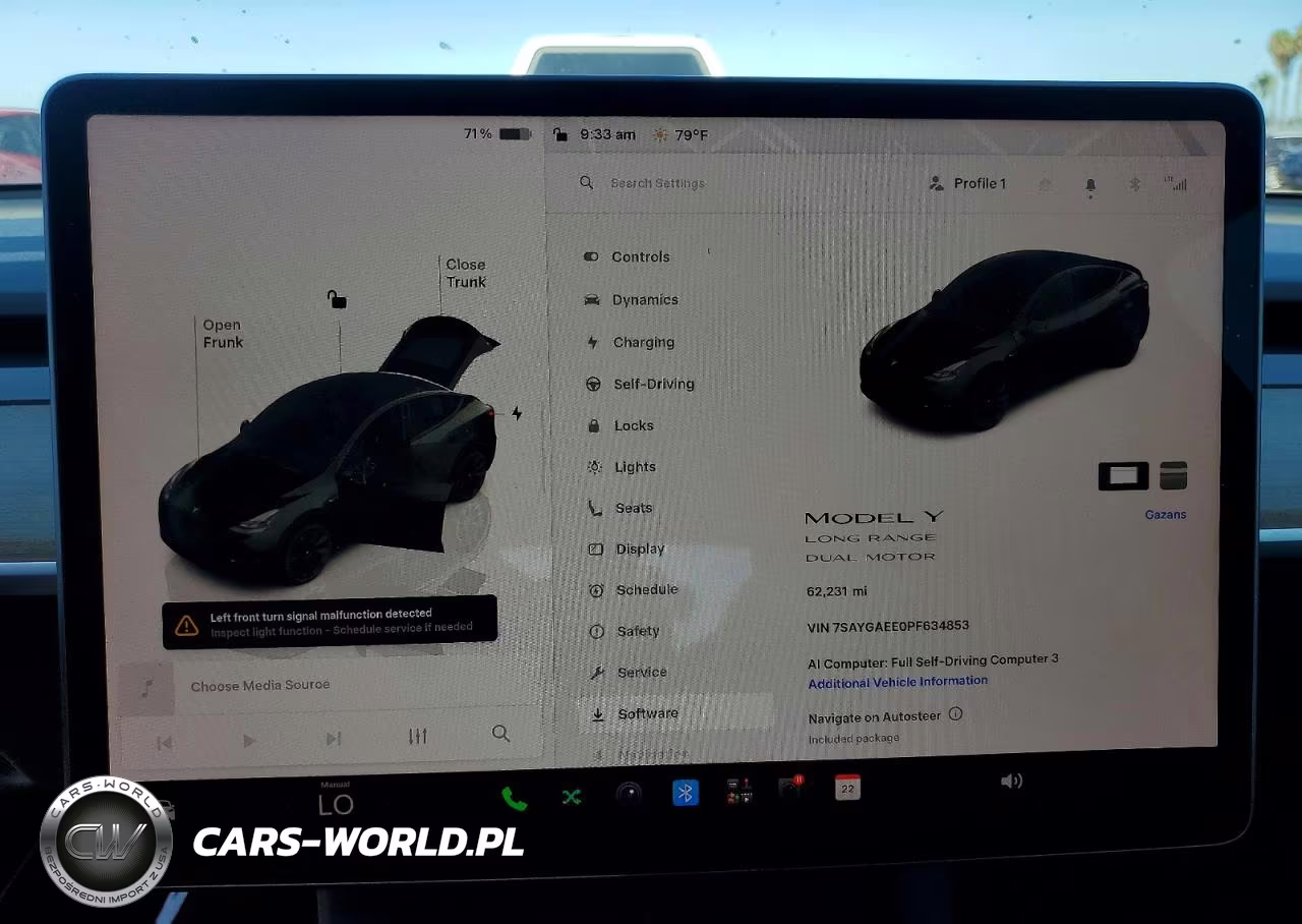 2023 Tesla Model Y VIN:7SAYGAEE0PF634853 - 9