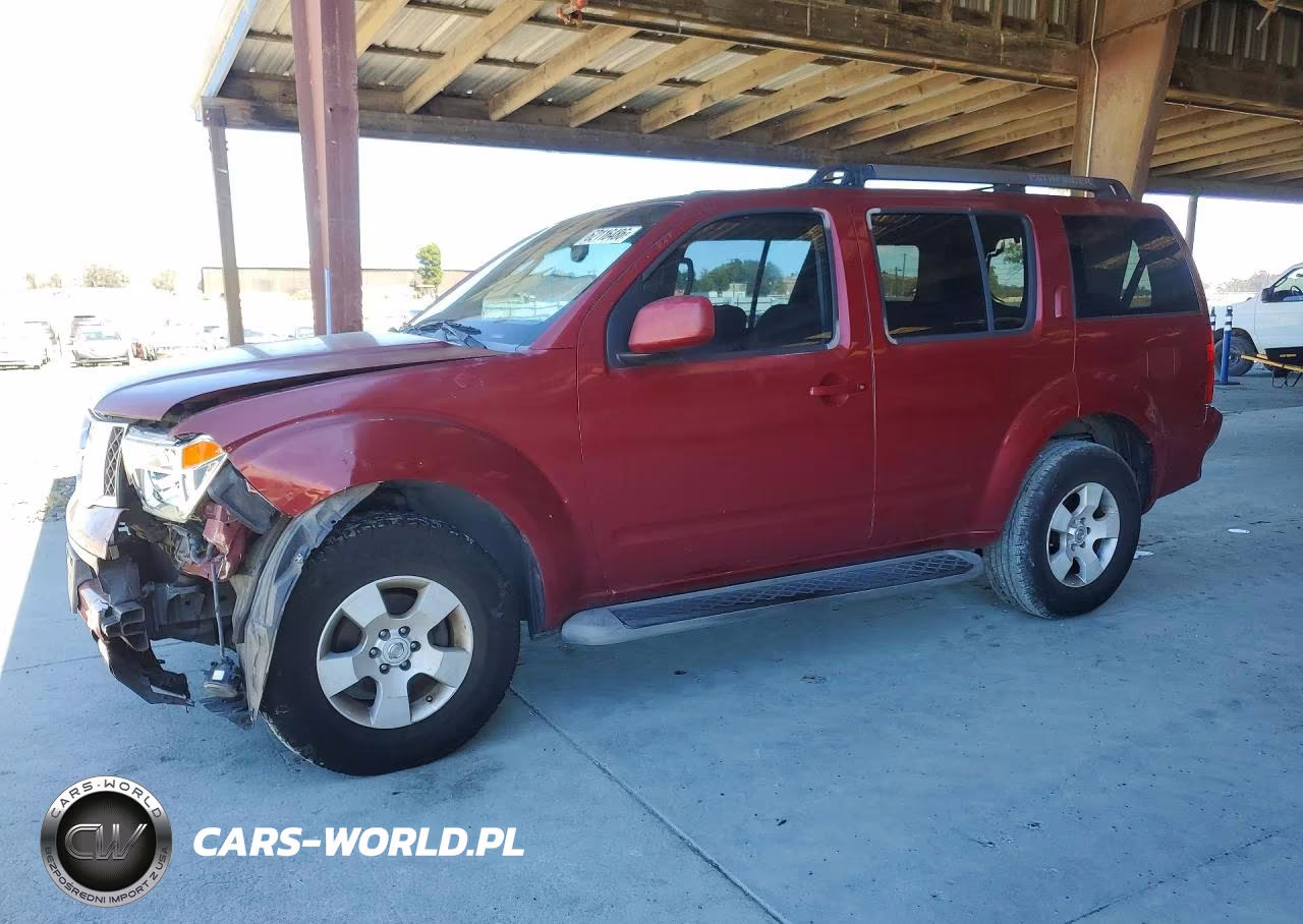 2005 Nissan Pathfinder Xe