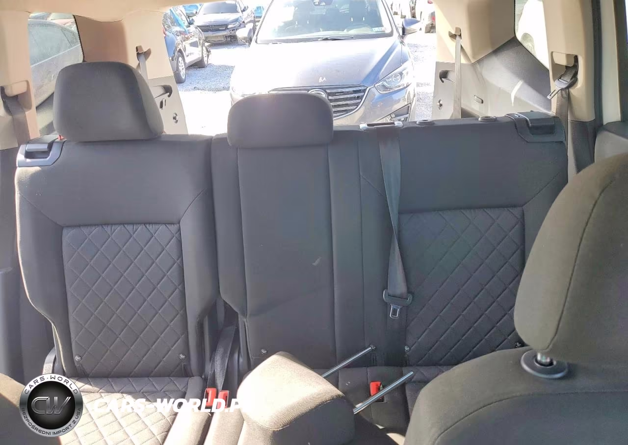 2018 Volkswagen Atlas S VIN:1V2AP2CA1JC533523 - 10