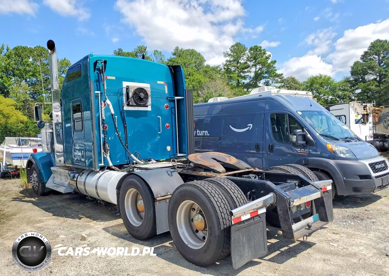 2012 Kenworth W900 Semi Truck VIN:1XKWD40XXCJ323655 - 2