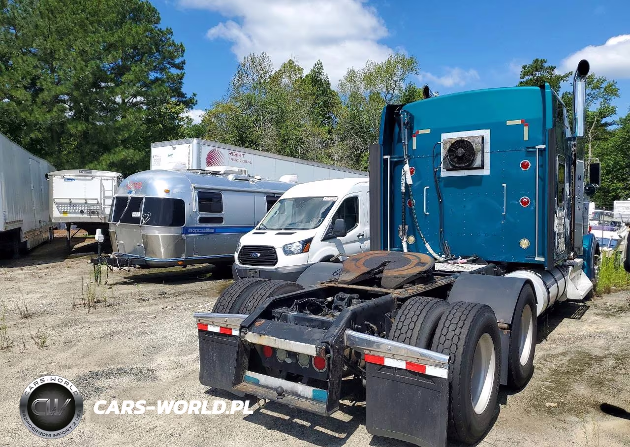 2012 Kenworth W900 Semi Truck VIN:1XKWD40XXCJ323655 - 3