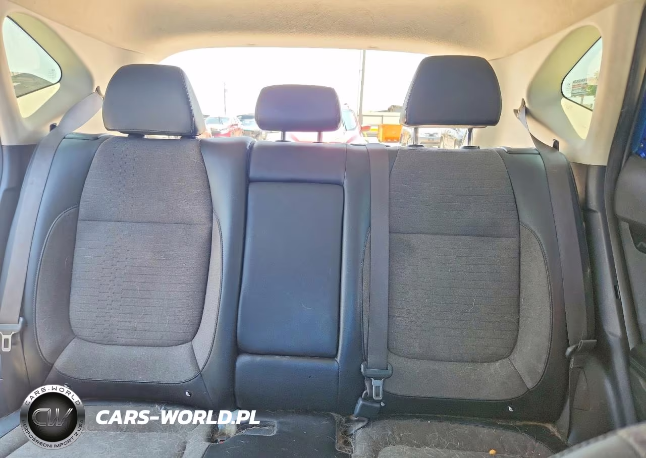 KIA SELTOS S VIN:KNDEUCAA3M7174418 - 10