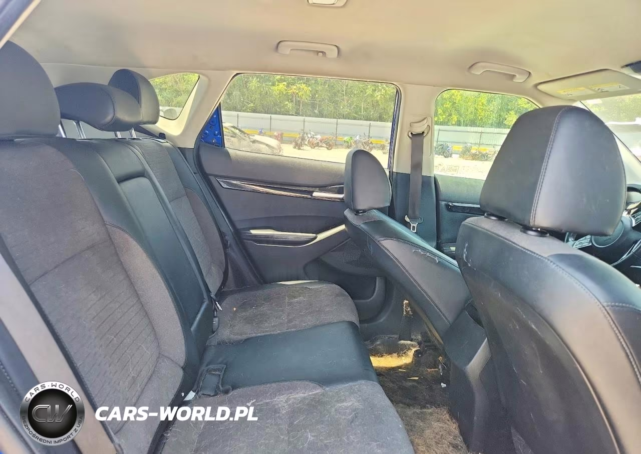 KIA SELTOS S VIN:KNDEUCAA3M7174418 - 11