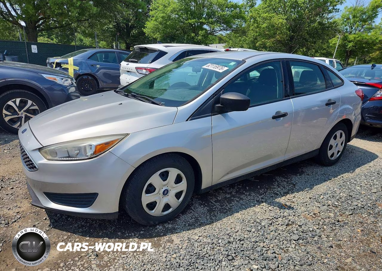 2017 Ford Focus S – zdjęcie 1 z 12