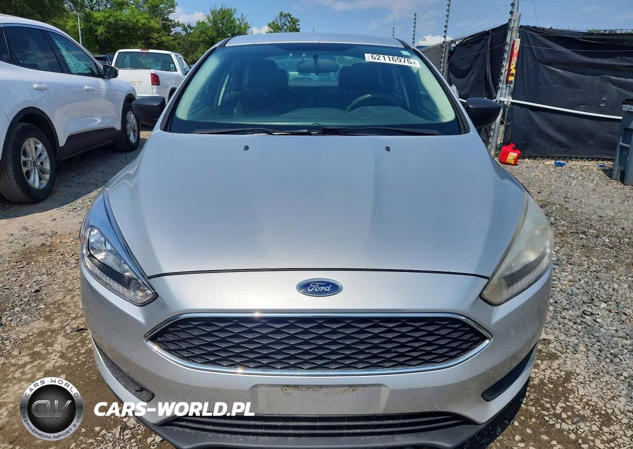 2017 Ford Focus S VIN:1FADP3E22HL338959 - 5