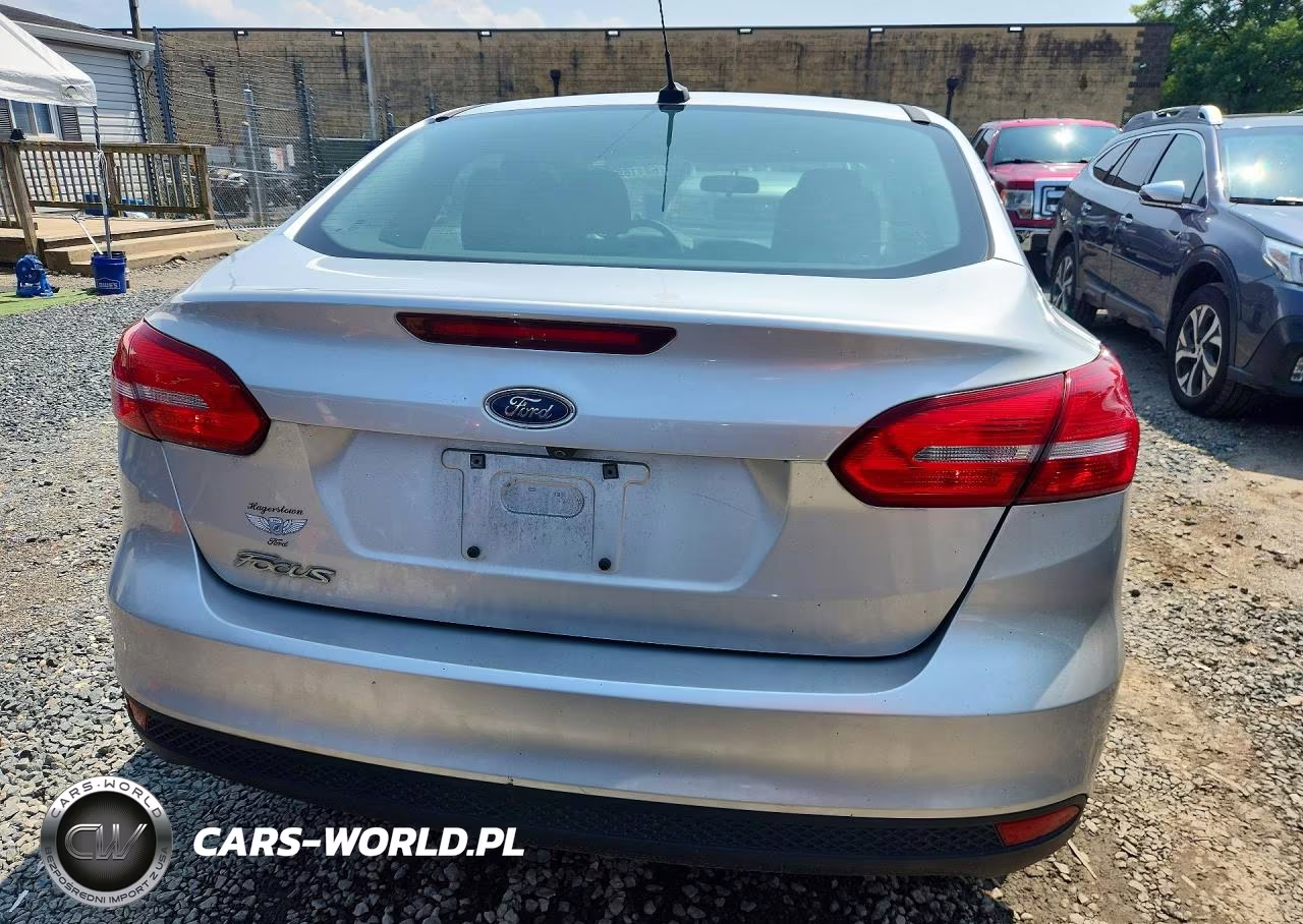 2017 Ford Focus S VIN:1FADP3E22HL338959 - 6