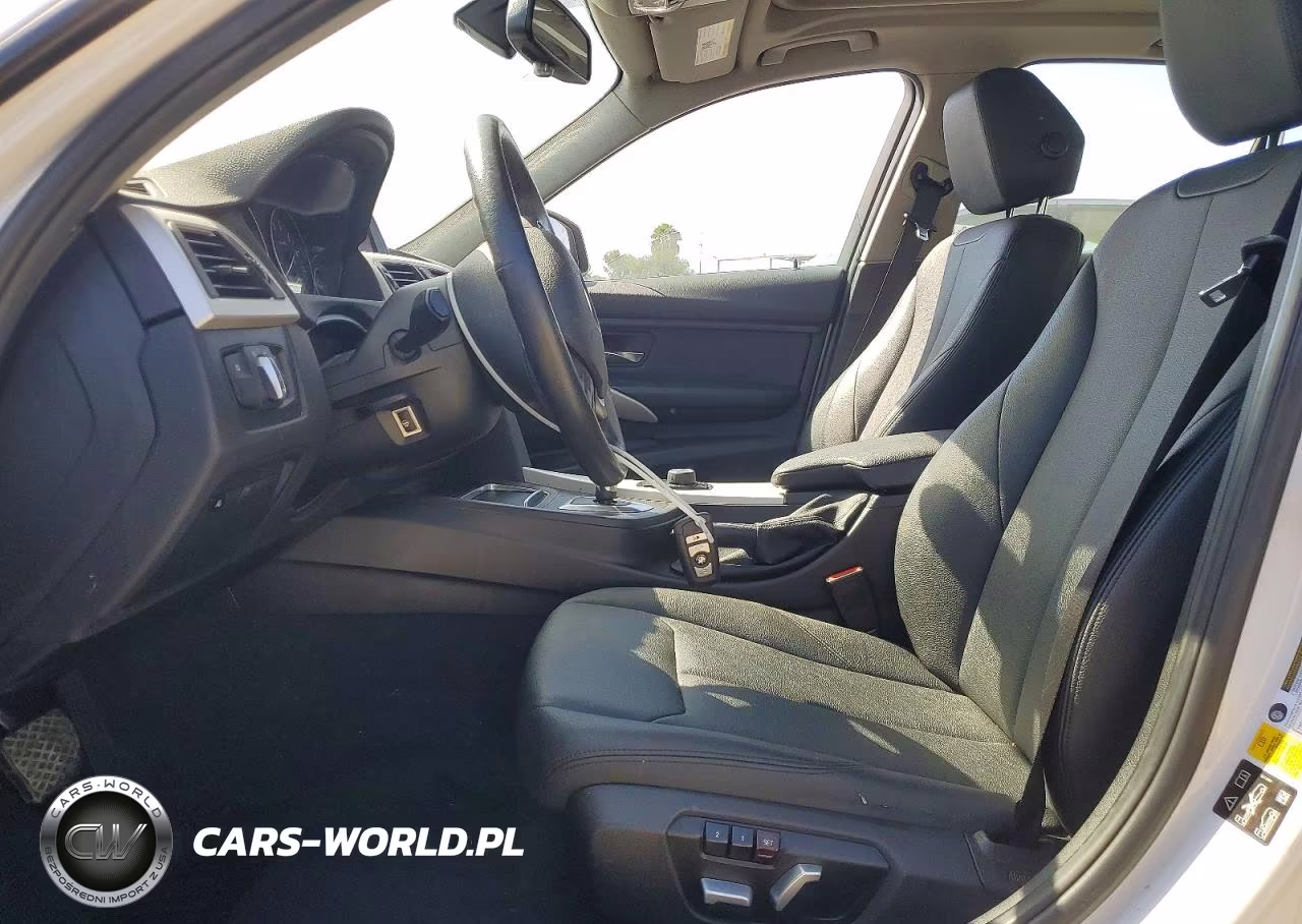 2018 BMW 320 Xi VIN:WBA8A3C5XJA487127 - 7