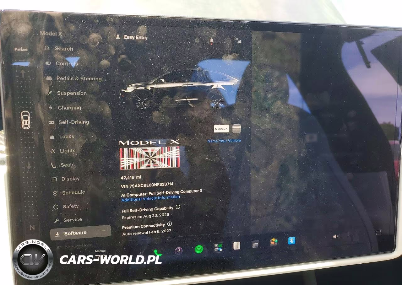 2022 Tesla Model X VIN:7SAXCBE60NF333714 - 9