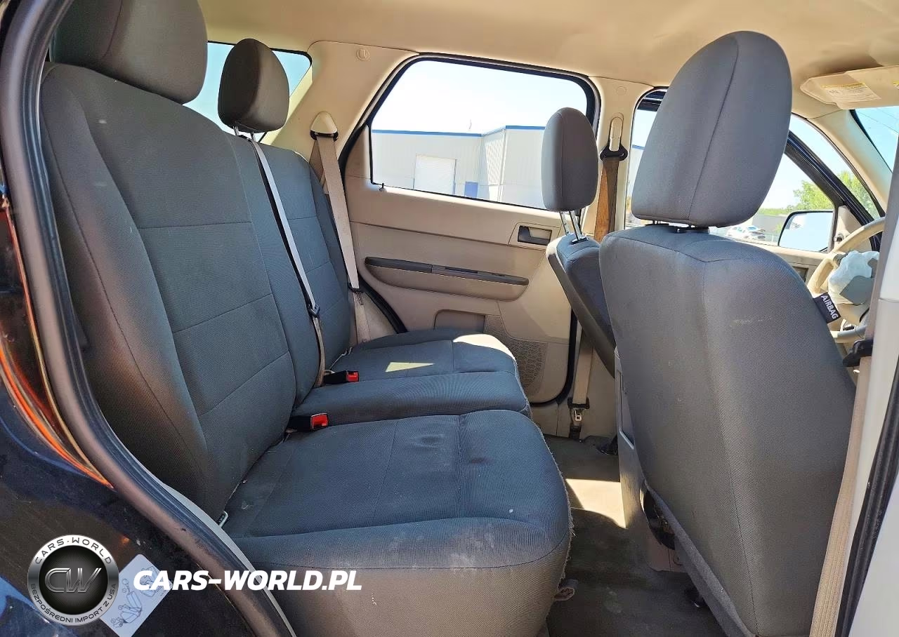 2010 Ford Escape Xls VIN:1FMCU9C71AKC52713 - 11