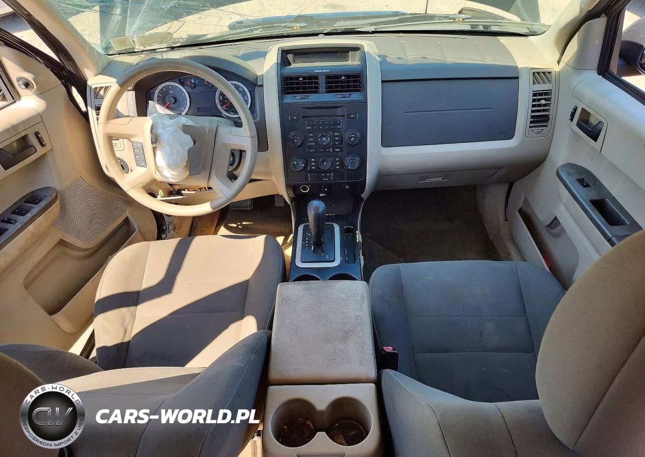 2010 Ford Escape Xls VIN:1FMCU9C71AKC52713 - 8