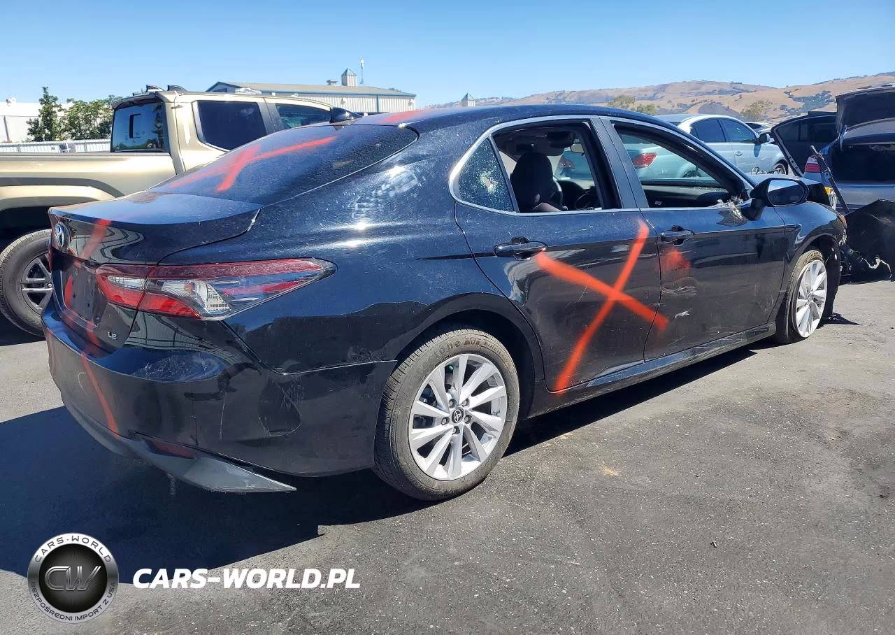 2021 Toyota Camry Le VIN:4T1C11AK2MU587831 - 3