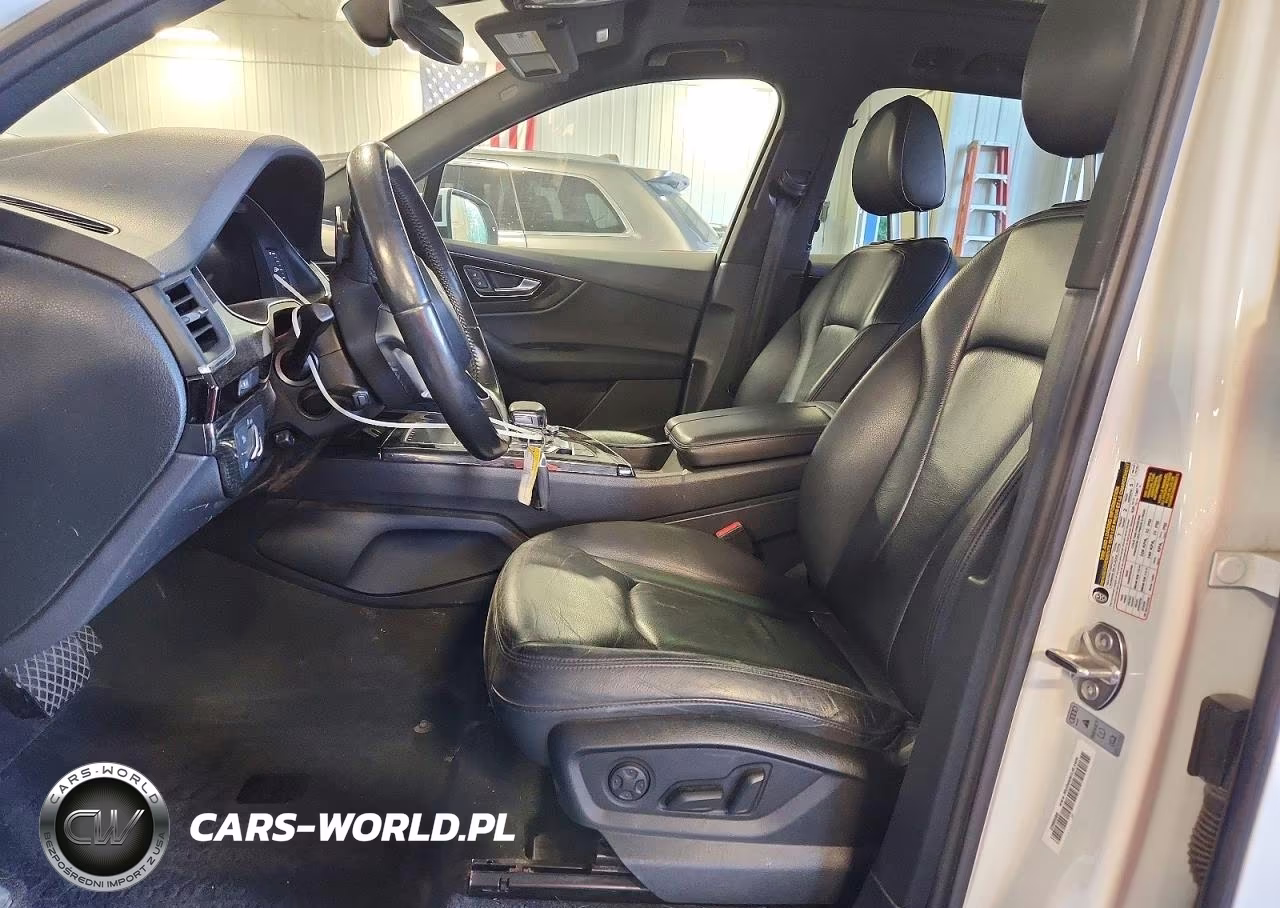 2017 Audi Q7 Premium Plus VIN:WA1LAAF79HD014949 - 7